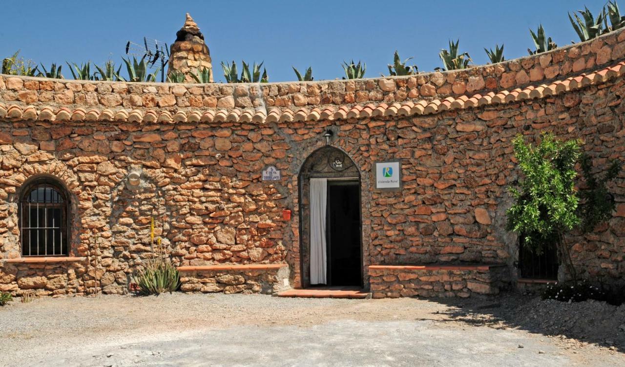 Landhaus Cuevas El Torriblanco *
